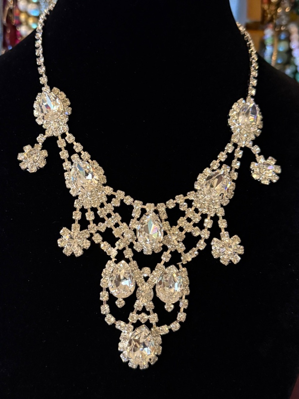 Glamorous Clear Rhinestone Bib Statement Necklace Pear Cut Crystals